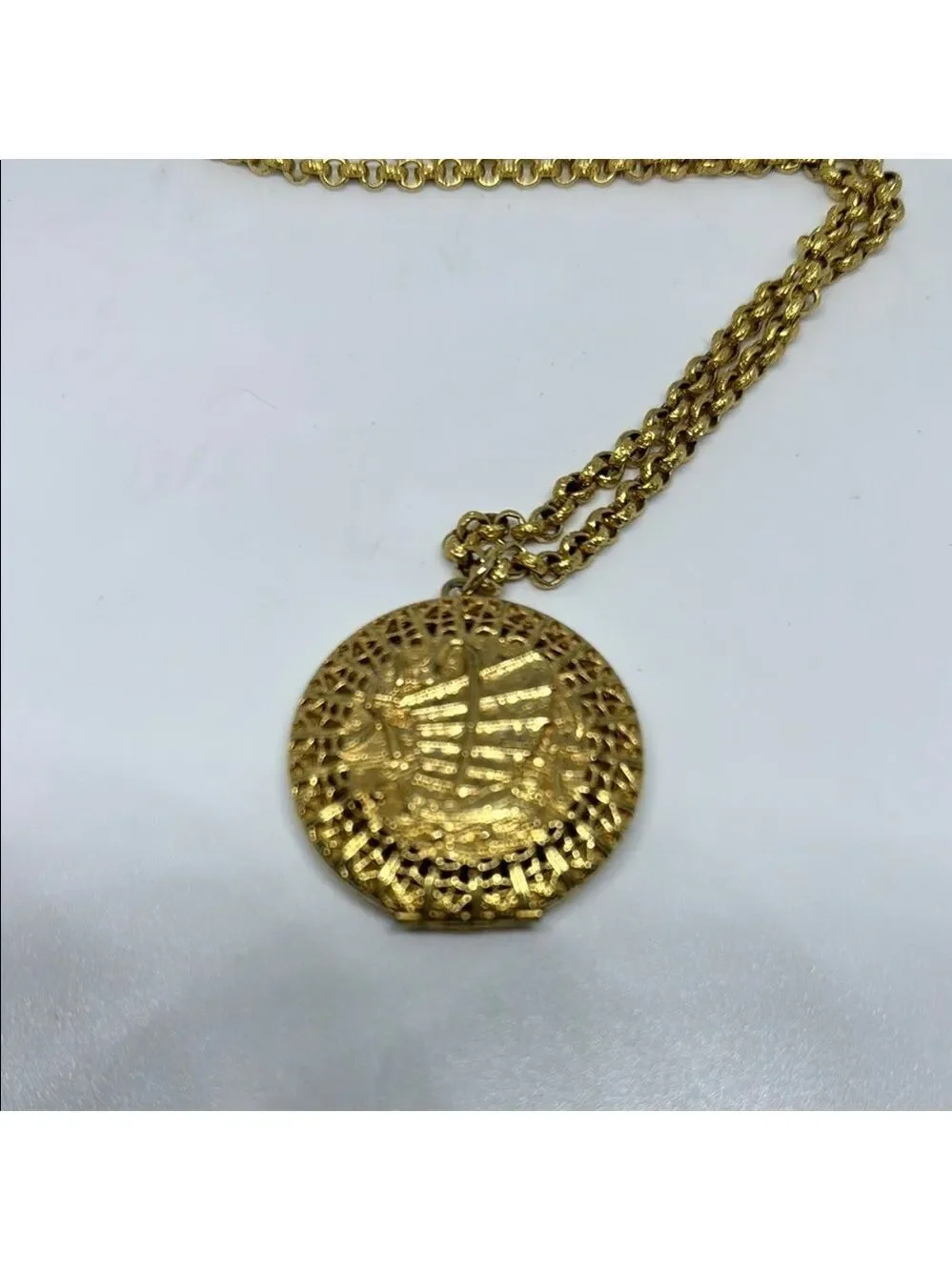 Elegant Gold Locket Necklace